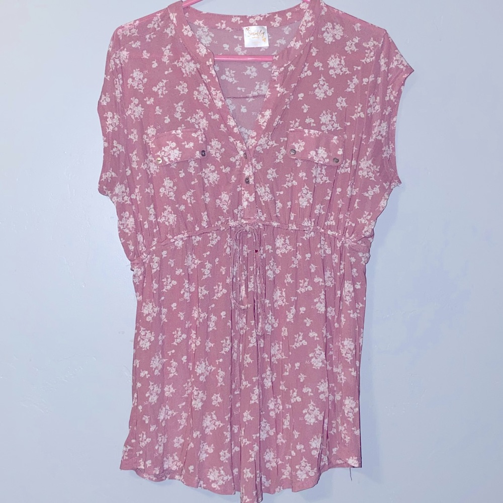 Maternity pink shirt